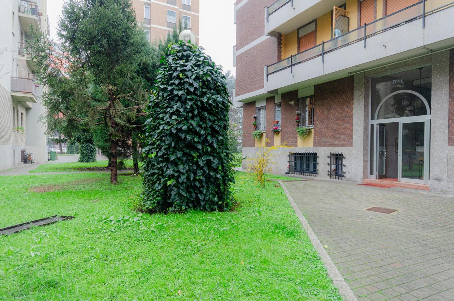 Apartament Mini Loft Linate Airport And Blu Metro Mediolan Zewnętrze zdjęcie